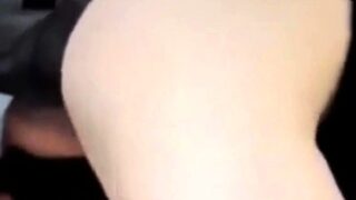 Bonne baise en voiture pendant ma pause dejeuner