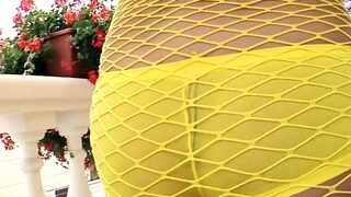 Busty DP babe gaping asshole in 3some