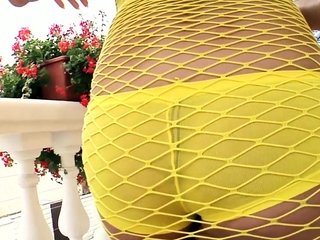Busty DP babe gaping asshole in 3some